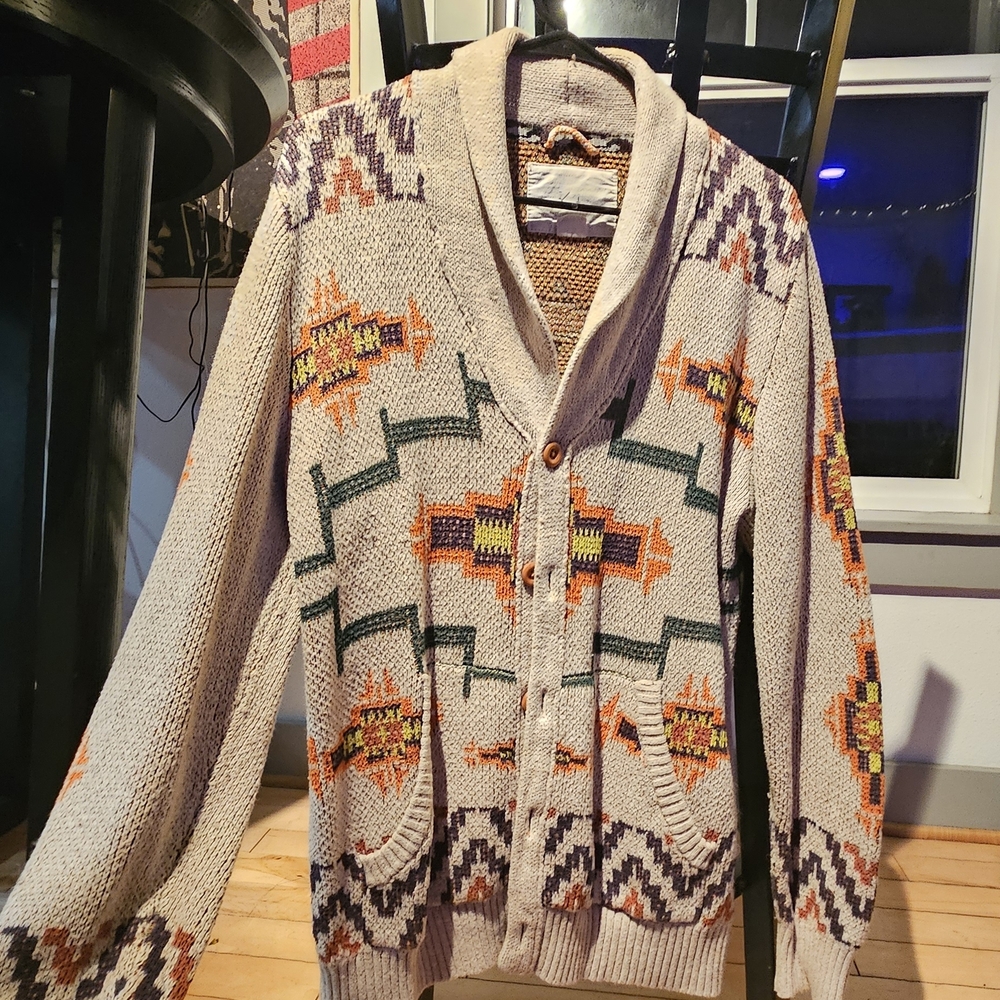 Men's Patterned Cardigan Sweater